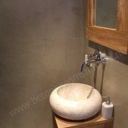 Badkamer met betonstuc (beton ciré)
