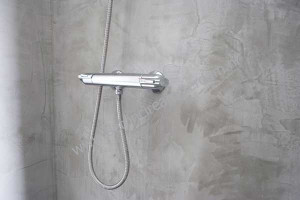 Badkamer met betonstuc (beton ciré)